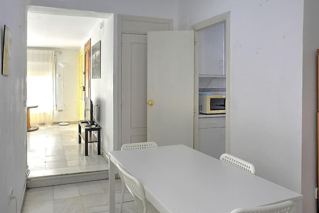 Atico Deluxe Los Remedios Apartment Sevilla Bagian luar foto