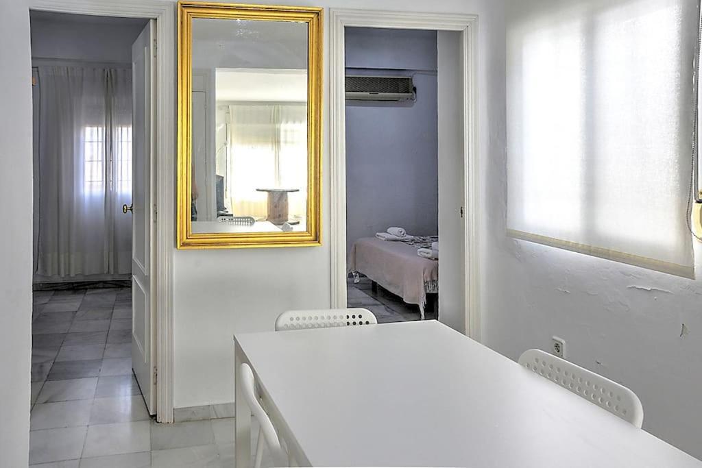 Atico Deluxe Los Remedios Apartment Sevilla Bagian luar foto