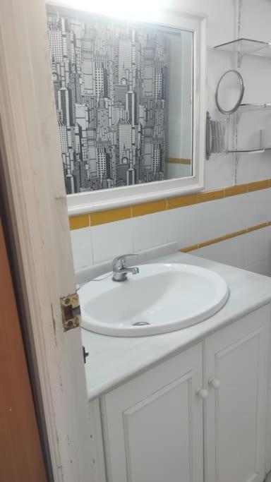 Atico Deluxe Los Remedios Apartment Sevilla Bagian luar foto